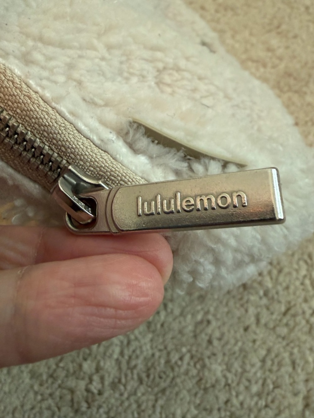 Lululemon Sherpa Crossbody Beige Cream Belt Bag 8x6" Fanny Pack - Picture 5 of 8